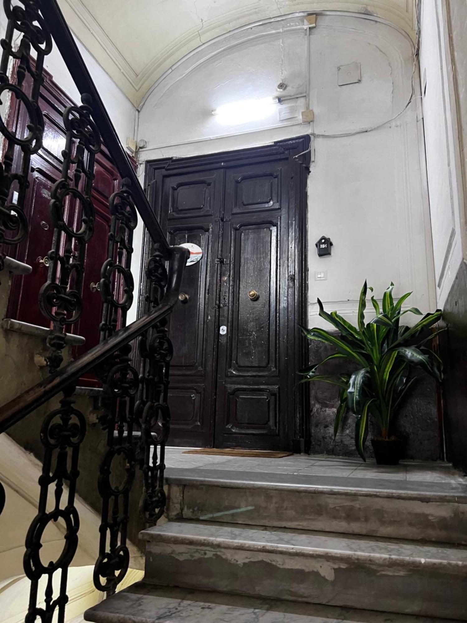 נאפולי La Porta Accanto מראה חיצוני תמונה